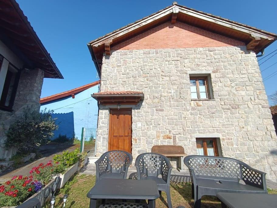 Romantico Acogedor Apartamento En Llanes Bagian luar foto